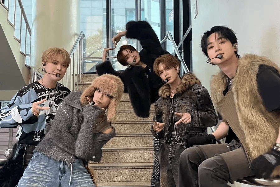 VERIVERY تحصل على الفوز الأول لأغنية "RED (Beggin')" في "Music Bank"