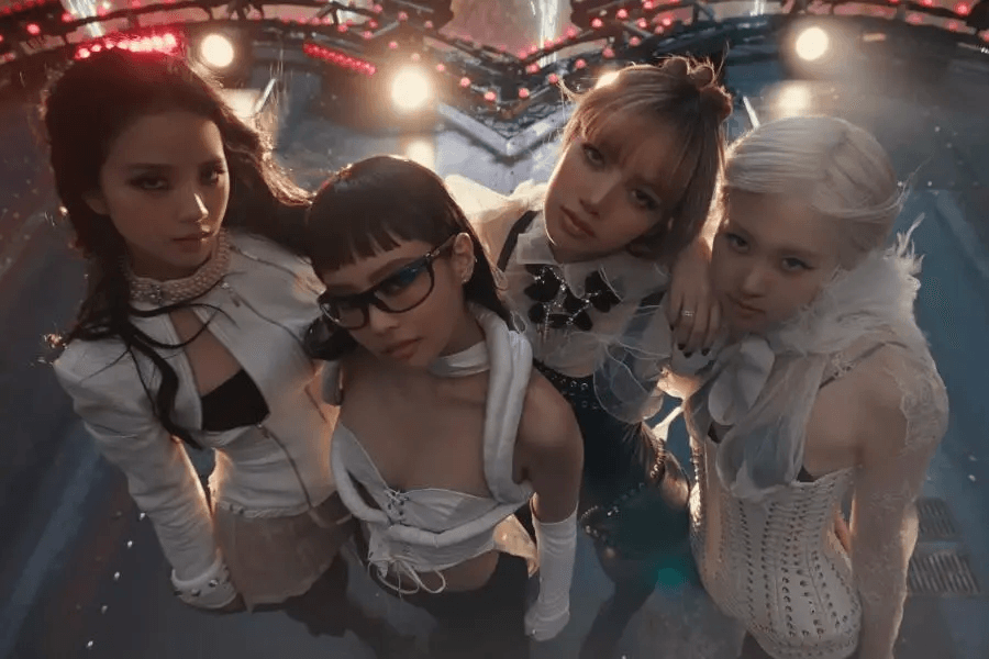 أغنية "JUMP" لفرقة BLACKPINK تصبح الفيديو الموسيقي الثالث عشر الذي يصل إلى 300 مليون مشاهدة