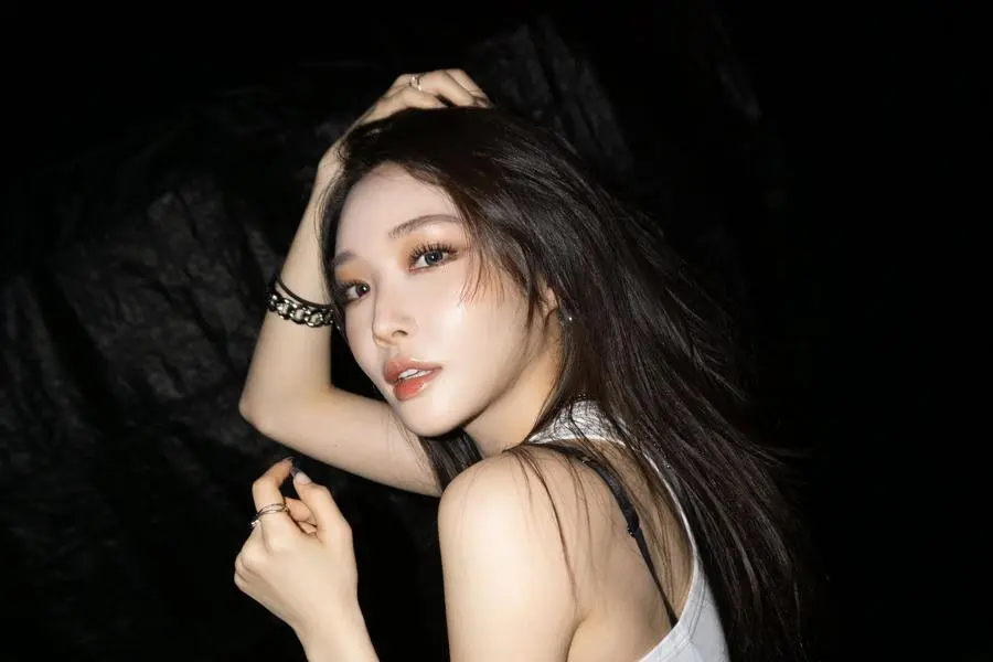 شاهد: Chungha تكشف عن موعد عودتها في فبراير من خلال أول إعلان تشويقي