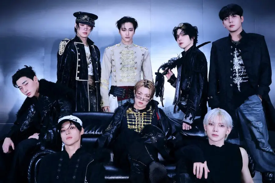 فرقة ATEEZ تتصدر قوائم الأغاني في جميع أنحاء العالم بأغنيتي "Adrenaline" و "GOLDEN HOUR : Part.4" فرقة ATEEZ تتصدر قوائم الأغاني في جميع أنحاء العالم بأغنيتي "Adrenaline" و "GOLDEN HOUR : Part.4"