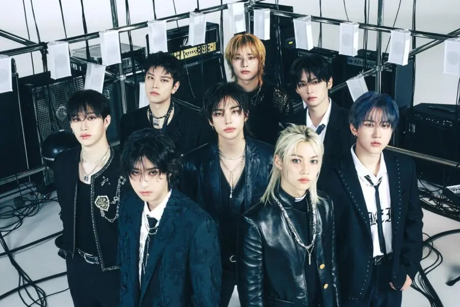 فرقة Stray Kids تتصدر شباك التذاكر الأمريكي بفيلمها الجديد "تجربة السيطرة - The dominATE Experience"