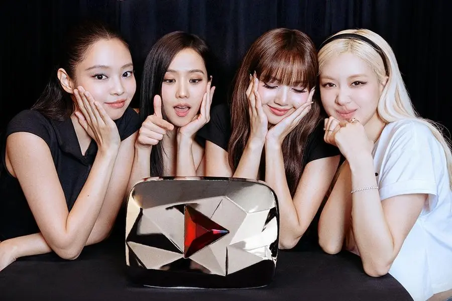 فرقة BLACKPINK تصبح أول فرقة في تاريخ يوتيوب تتجاوز حاجز 100 مليون مشترك
