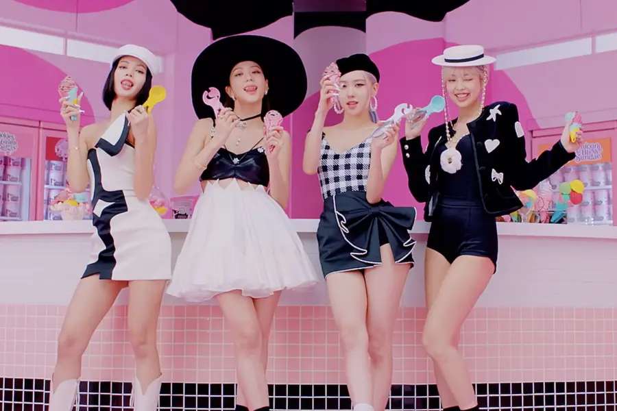 أغنية "Ice Cream" لفرقة BLACKPINK مع Selena Gomez أصبحت الفيديو الموسيقي السابع للمجموعة التي تتجاوز مليار مشاهدة