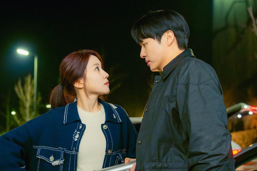 بارك أون بين و يانغ سي جونغ يبدآن في الوقوع في "قصة حب مرعبة - Spooky In Love" في الدراما الجديدة