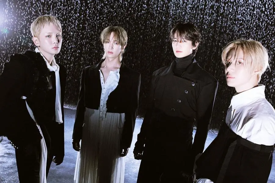 فرقة SHINee تتصدر قوائم iTunes في جميع أنحاء العالم بأغنية "Atmos"