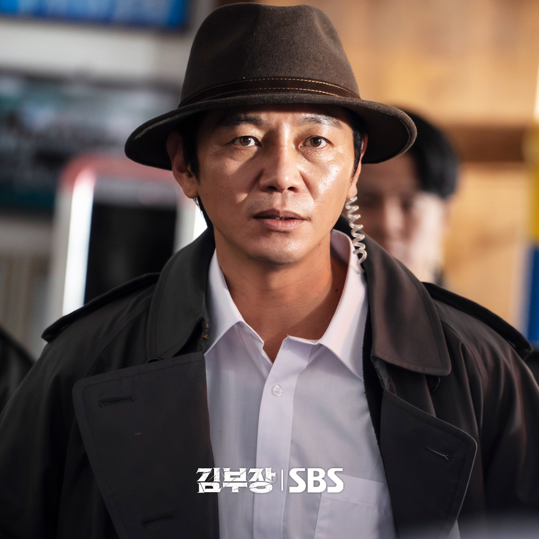 سيو سو مين و كيم سونغ كيو و وون هيون جون والمزيد يهزون عالم سو جي سوب في دراما "تم إعادة تنشيط العميل كيم - Agent Kim Reactivated"