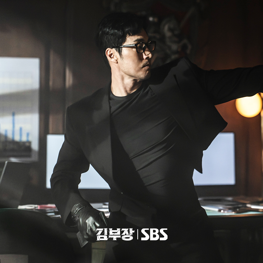 يقتحم سو جي سوب و تشوي داي هون أراضي العدو في مسلسل "عودة العميل كيم - Agent Kim Reactivated"